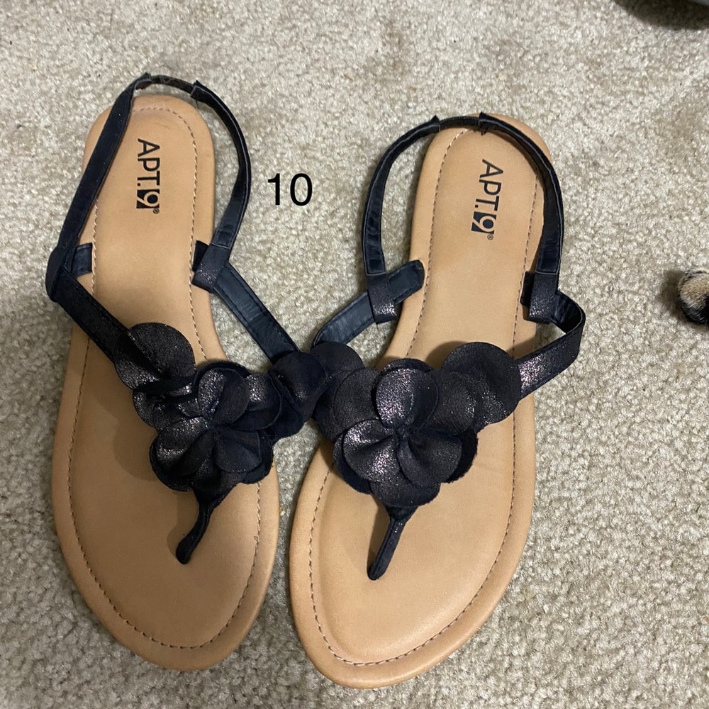Apt 9 sandals with flowers